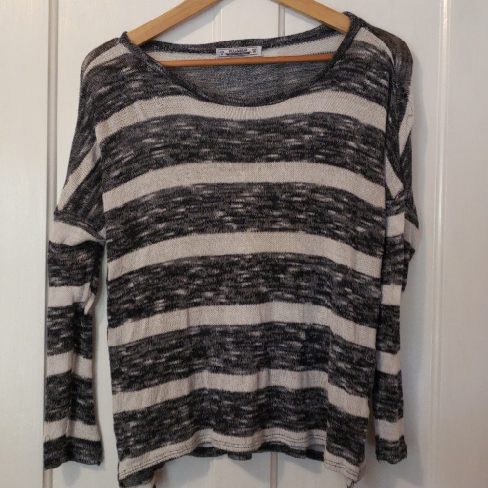 Lightweight striped top